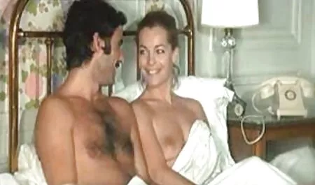 Ai puše pijetao, a zatim ga xx free porno gurne mokri