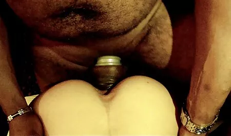 Bila free tabu porno je šokirana zbog magarca.