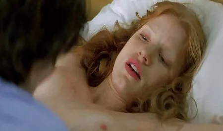 Prsata porno stars films mama Zoe Holloway u akciji