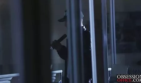 Amaterska brineta beba s velikim prirodnim ixxx porno video sisama