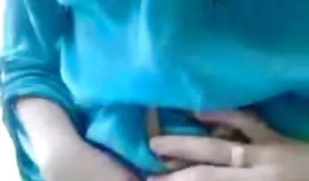 Djeca se vruće tube porn cinema igraju