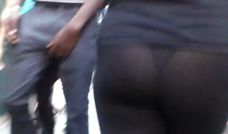 Za majski vikend otišli smo u nudistički park. Uvjereni neke tinejdžere free extra porno u poziranje