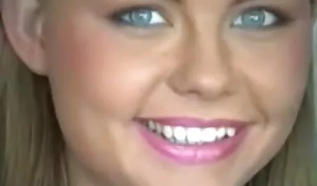Vruća masaža - Annie Asian filme porno striptease Teen