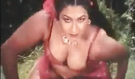 Lažni porno moviee taksi duge noge tetovaže i velike sise