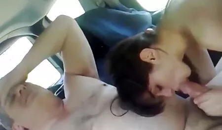 Prsata plavuša s penisom u ustima domina porno video i između sise