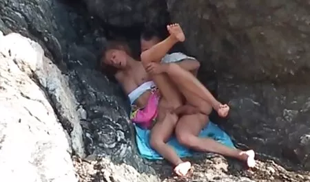Prekrasno crno streaming film porn free mače s simpatičnom cugom