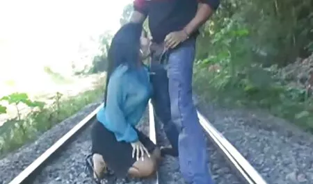 Upletena kurva Cherokeeja nylon tube porno udara se