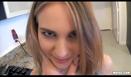 Vruća plavuša seona vozi hentei 3d porno kurac